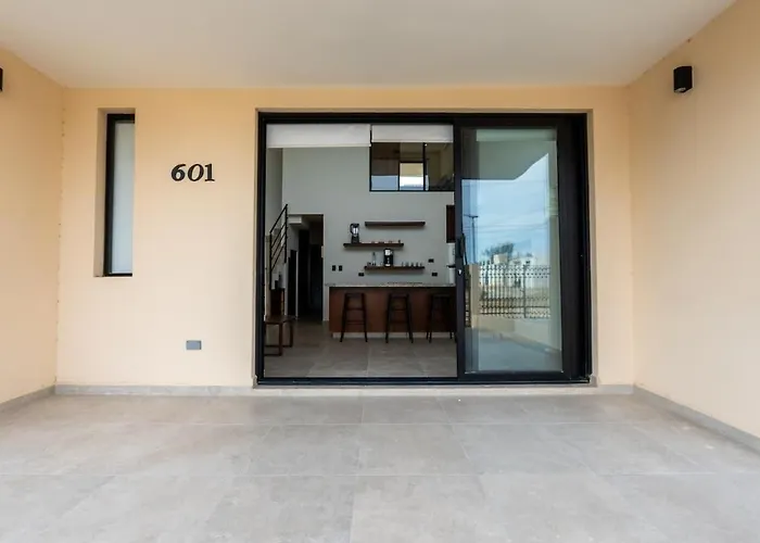 Modern 2br Close To Downtown Cabo