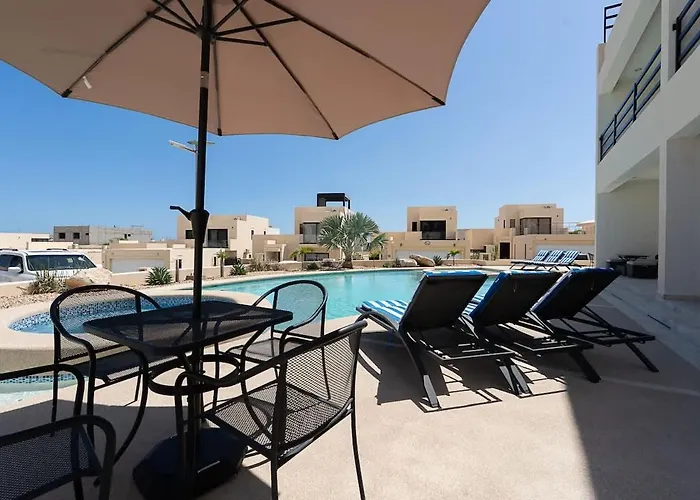Modern 2br Close To Downtown Cabo