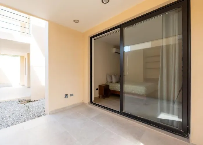 Modern 2br Close To Downtown Cabo Ferienhaus