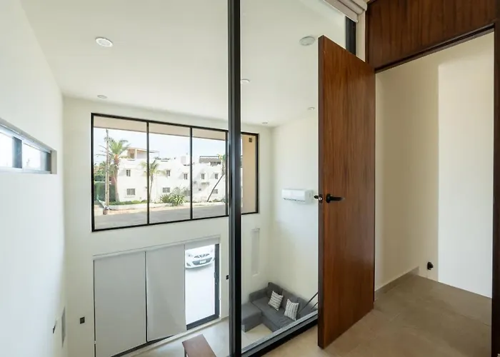 Modern 2br Close To Downtown Cabo Ferienhaus