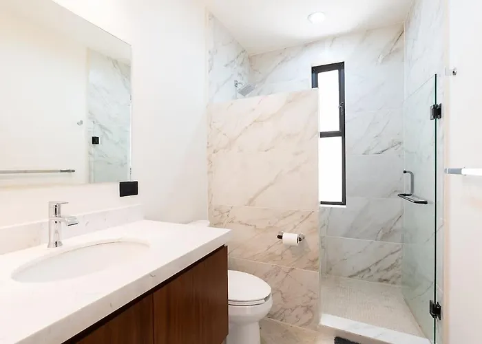 Modern 2br Close To Downtown Cabo * Cabo San Lucas