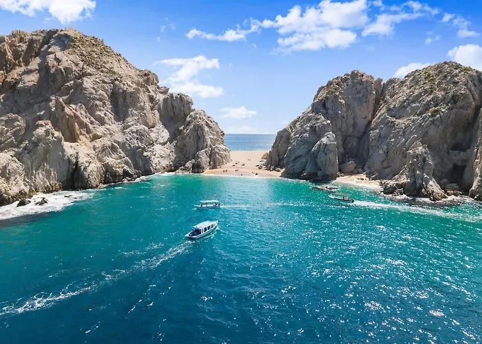 Modern 2br Close To Downtown Cabo Cabo San Lucas